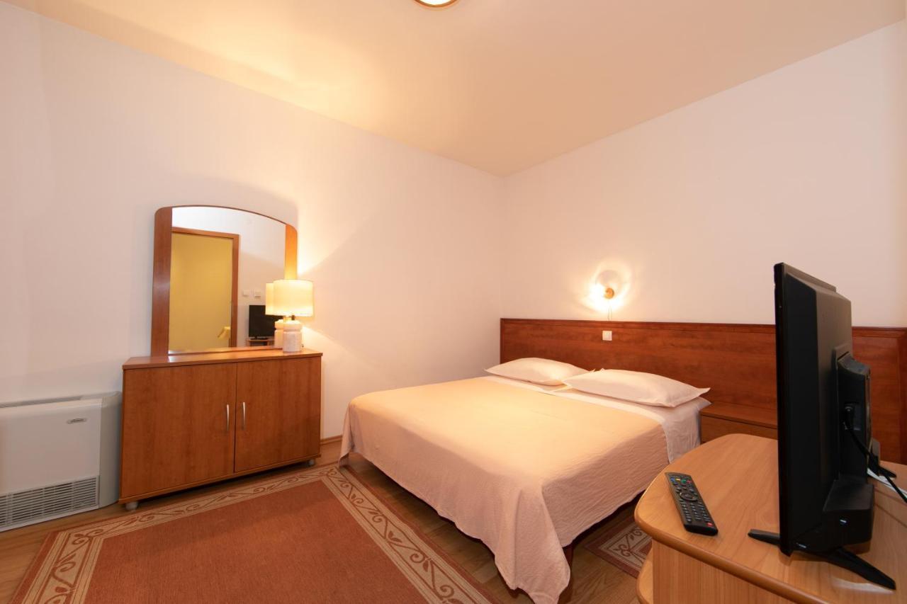 Apartmani Biser Tučepi Dış mekan fotoğraf