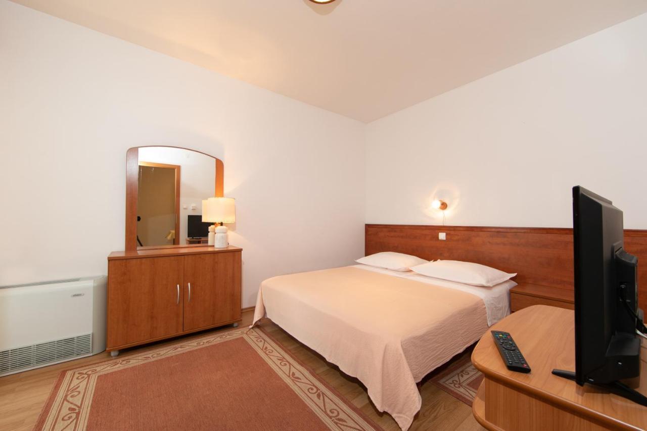 Apartmani Biser Tučepi Dış mekan fotoğraf